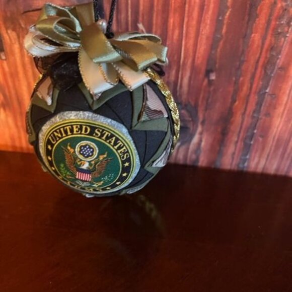 Handmade U.S. Army emblem Christmas Ornament & Ribbon Design quilted military - Picture 3 of 5